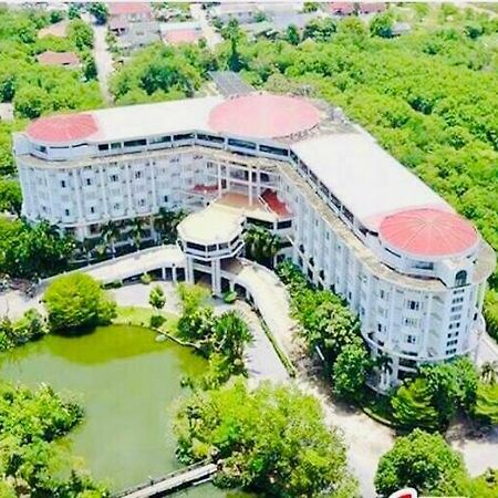 Hermitage Hotel Korat-Sha Nakhon Ratchasima Ngoại thất bức ảnh