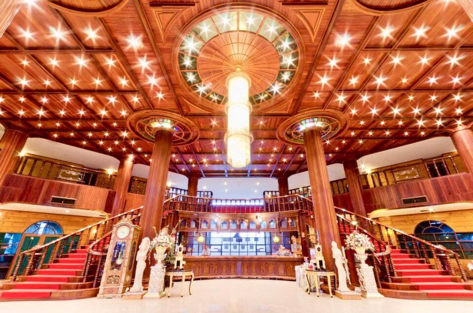 Hermitage Hotel Korat-Sha Nakhon Ratchasima Ngoại thất bức ảnh