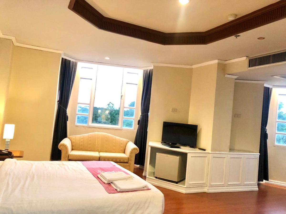 Hermitage Hotel Korat-Sha Nakhon Ratchasima Ngoại thất bức ảnh