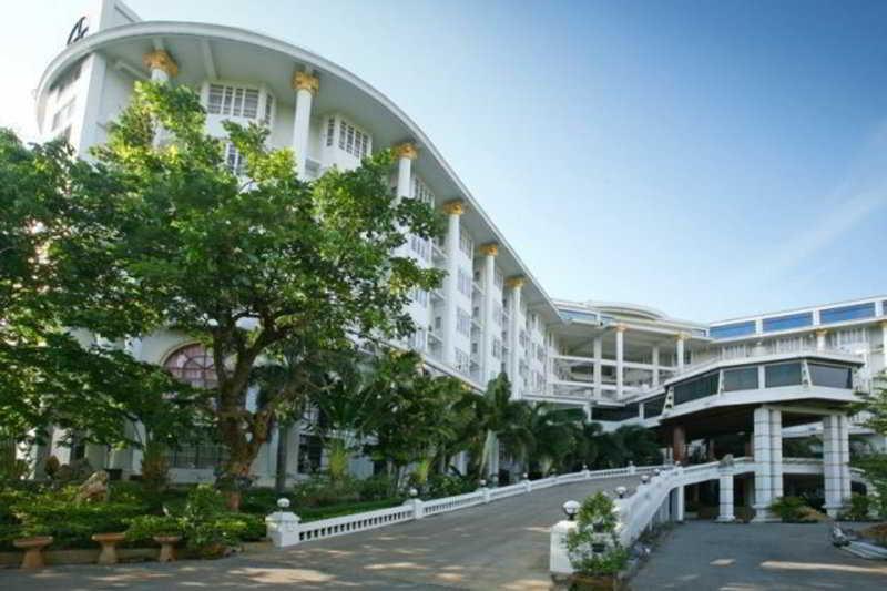Hermitage Hotel Korat-Sha Nakhon Ratchasima Ngoại thất bức ảnh