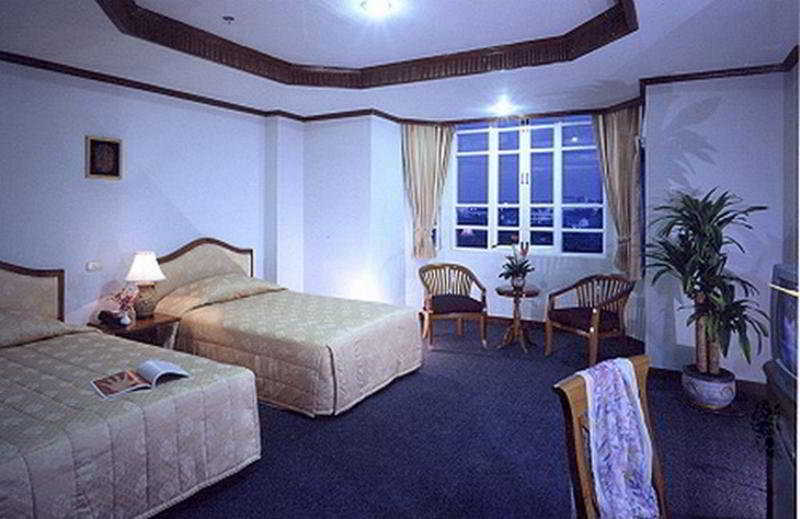 Hermitage Hotel Korat-Sha Nakhon Ratchasima Ngoại thất bức ảnh